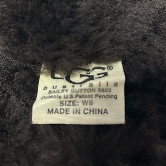 UGG Bailey Button Short Dark Chocolate Brown Boots Size 8 - Picture 8 of 8